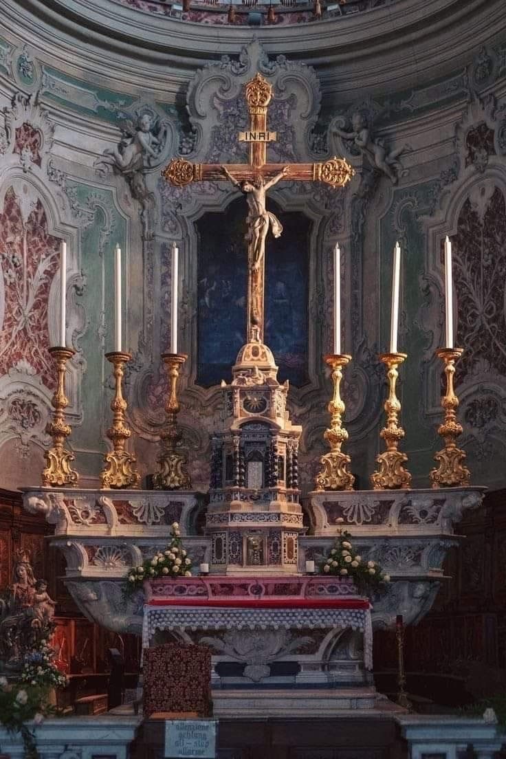Cover image of Extraordinary Ministers of Holy Communion