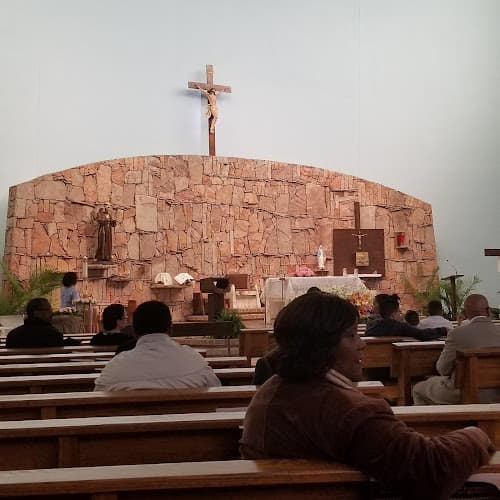Cover image of Holy Cross community Cover image of Holy Cross community